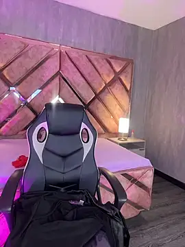 Cherry Charlottee online show from 03-06-26, 07:32