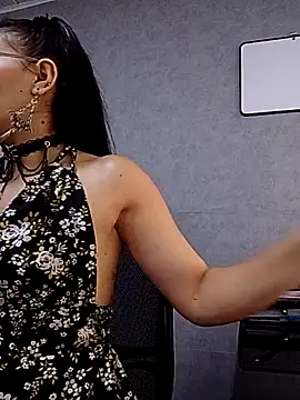 Snapshot of jaade_doll chatting on 03-03-26, 02:34 jaade doll online show from 03-03-26, 02:34