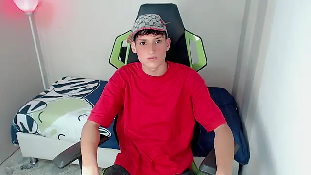 Snapshot of Pablito_junior chatting on 03-03-26, 03:12 Pablito junior online show from 03-03-26, 03:12