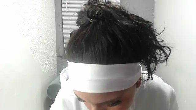 Snapshot of kimmyfuckass chatting on 05-05-26, 12:57 kimmyfuckass online show from 05-05-26, 12:57