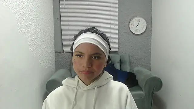 Snapshot of kimmyfuckass chatting on 05-06-26, 12:43 kimmyfuckass online show from 05-06-26, 12:43