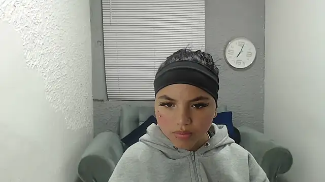 Snapshot of kimmyfuckass chatting on 05-14-26, 12:12 kimmyfuckass online show from 05-14-26, 12:12