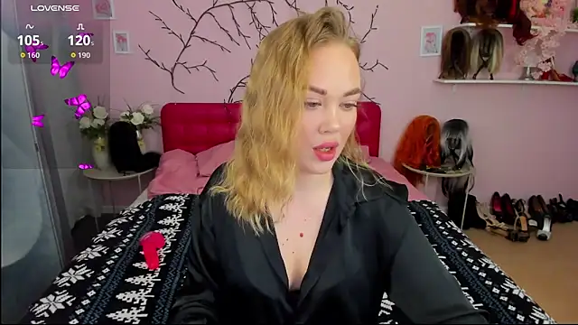 HannahWillow online show from 03-06-26, 07:27