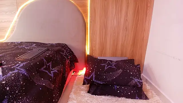 kiara lp online show from 04-15-26, 03:02