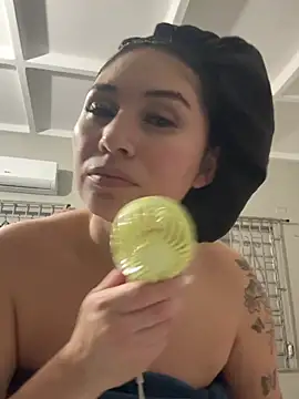 Holy Desiree online show from 04-03-26, 07:39