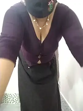 Star--Girl online show from 05-18-26, 12:29