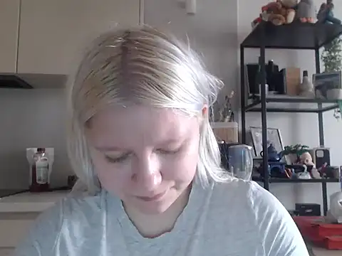 Snapshot of LenaSecret19 chatting on 07-13-26, 05:43 LenaSecret19 online show from 07-13-26, 05:43