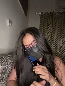 Snapshot of nikki_catz chatting on 05-09-26, 04:23 nikki catz online show from 05-09-26, 04:23