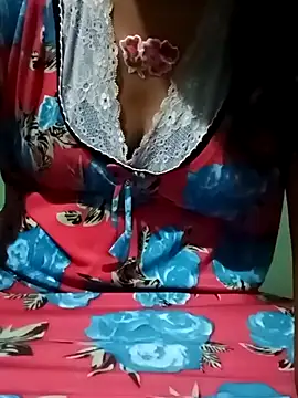 Snapshot of niyashree100 chatting on 03-23-26, 11:25 niyashree100 online show from 03-23-26, 11:25
