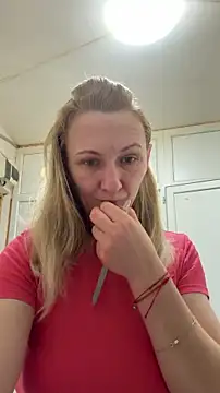 Snapshot of Secret_Ladyx chatting on 05-01-26, 01:43 Secret Ladyx online show from 05-01-26, 01:43
