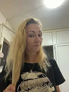 Secret Ladyx online show from 07-21-26, 04:04