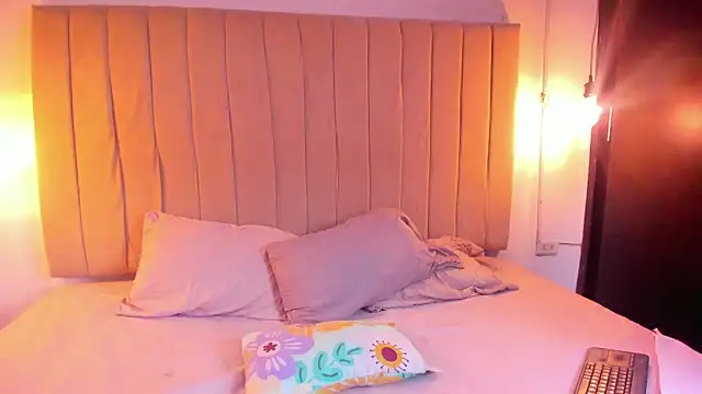 karina foxi online show from 04-06-26, 12:39