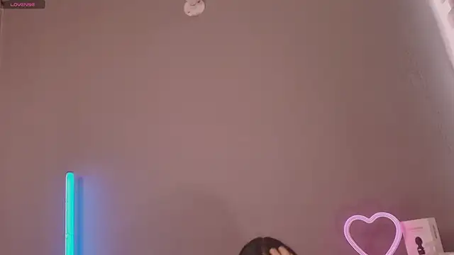 Im Elaris online show from 04-09-26, 02:33