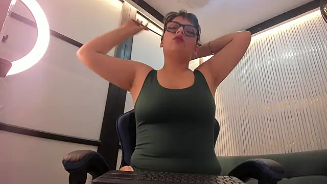 kittyBlossom 1 online show from 06-24-26, 08:30