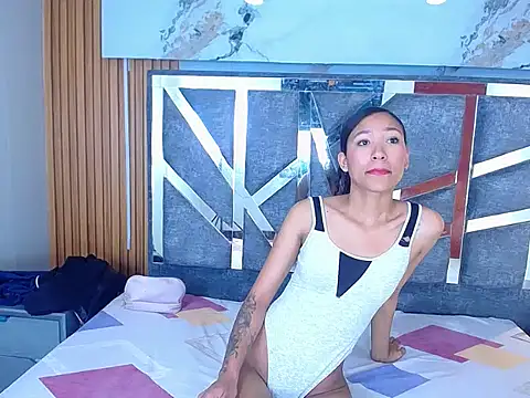 skiaracl202 online show from 03-10-26, 04:06