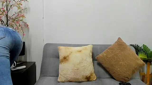 KahiaSmith online show from 04-16-26, 04:41