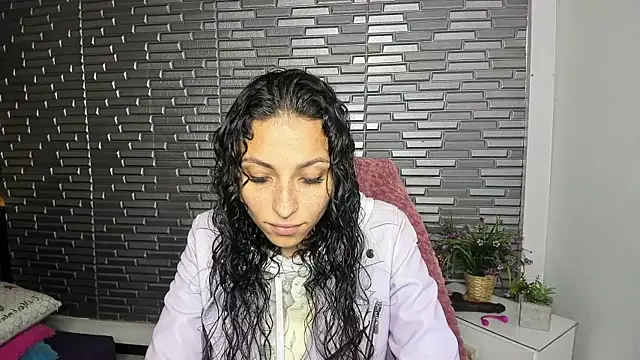 Ana maria 08 online show from 04-16-26, 02:29