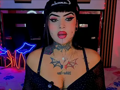 LauriInk1 online show from 04-18-26, 10:10