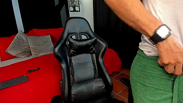 Emmet CollinsJS online show from 04-09-26, 06:19