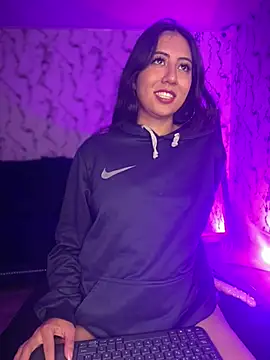 Lunaliaa  online show from 03-28-26, 06:02