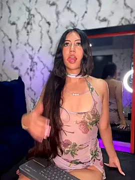 Lunaliaa  online show from 04-07-26, 04:24