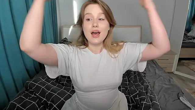 JennyHardy online show from 05-19-26, 02:23