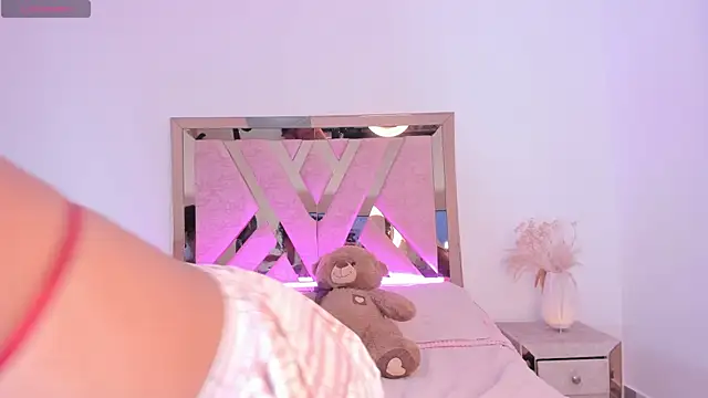 thamii campanitaa online show from 03-09-26, 09:41