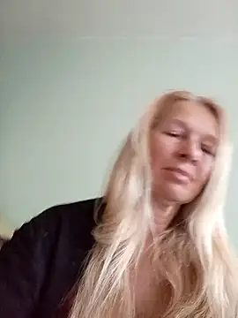 ViktoriaSexi1 online show from 05-01-26, 03:33