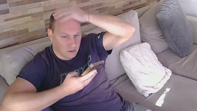 lustonfan online show from 05-11-26, 01:28