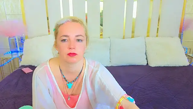 Snapshot of Alaska_Si chatting on 05-19-26, 05:36 Alaska Si online show from 05-19-26, 05:36