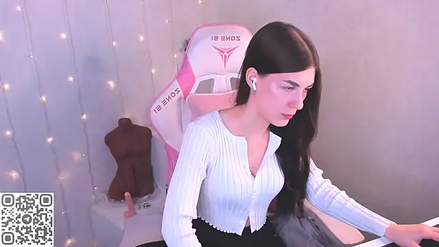 LunaRossaa online show from 03-14-26, 12:06