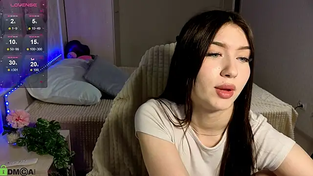 Snapshot of Sugar_Kitten12 chatting on 06-17-26, 01:30 Sugar Kitten12 online show from 06-17-26, 01:30