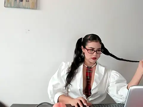 Snapshot of miakary chatting on 03-11-26, 03:40 miakary online show from 03-11-26, 03:40