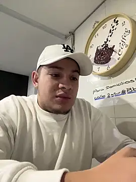 OliverTabordaa online show from 03-06-26, 10:56