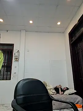 TracyKimlove2001 online show from 03-12-26, 04:02