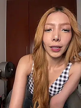 Suki 3 online show from 06-09-26, 09:48