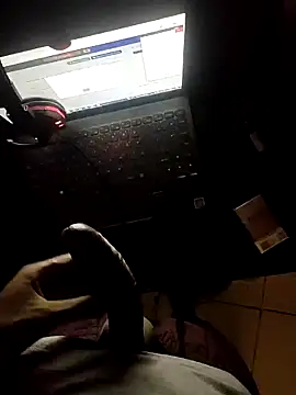 clayto77 online show from 03-04-26, 06:03