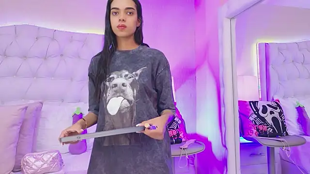 MeganRoseh online show from 05-10-26, 01:38