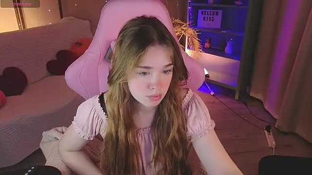 TiffanyVex online show from 04-14-26, 03:29