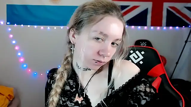 Nica Kawaii online show from 03-17-26, 06:39