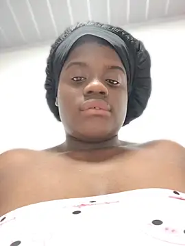 YourLiaa  online show from 03-17-26, 04:39