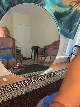 Snapshot of mimilala1 chatting on 03-06-26, 10:17 mimilala1 online show from 03-06-26, 10:17