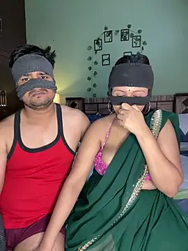 Snapshot of your_bhabhi_love chatting on 06-15-26, 05:59 your bhabhi love online show from 06-15-26, 05:59