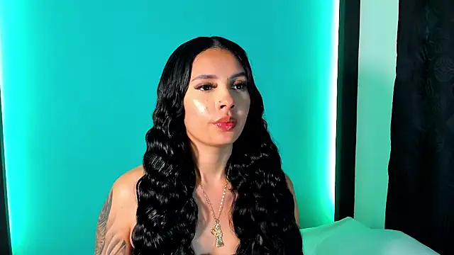 Emma AH online show from 05-25-26, 02:56