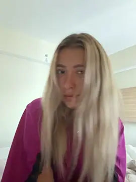 SweeetyGirll online show from 03-06-26, 12:29