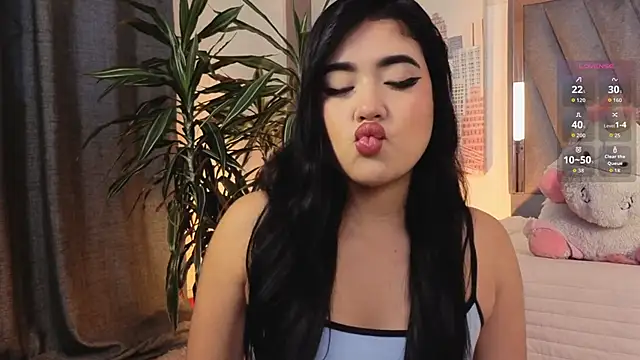 Snapshot of SweetiePie_3 chatting on 05-19-26, 12:55 SweetiePie 3 online show from 05-19-26, 12:55