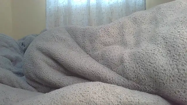 Snapshot of ndivhuwomuleya chatting on 05-10-26, 09:03 ndivhuwomuleya online show from 05-10-26, 09:03