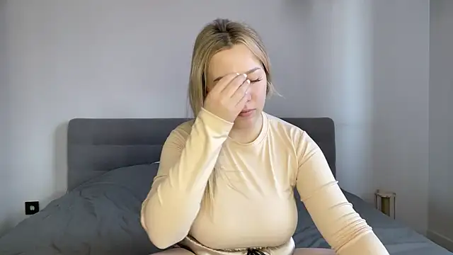 alyrasun online show from 04-10-26, 06:29