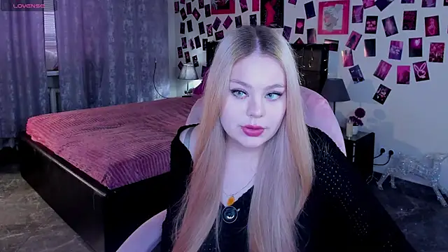 AmeliaMerris online show from 03-12-26, 10:54