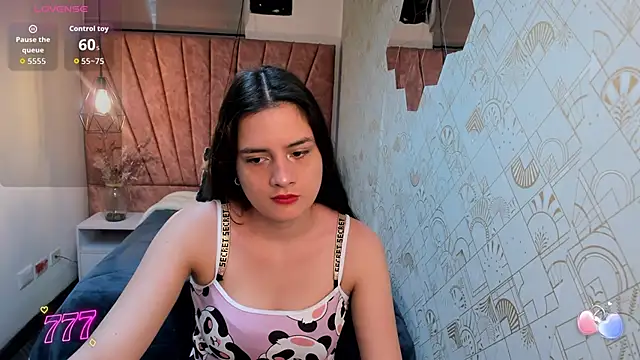 Zoe  Taylor   online show from 03-15-26, 12:11